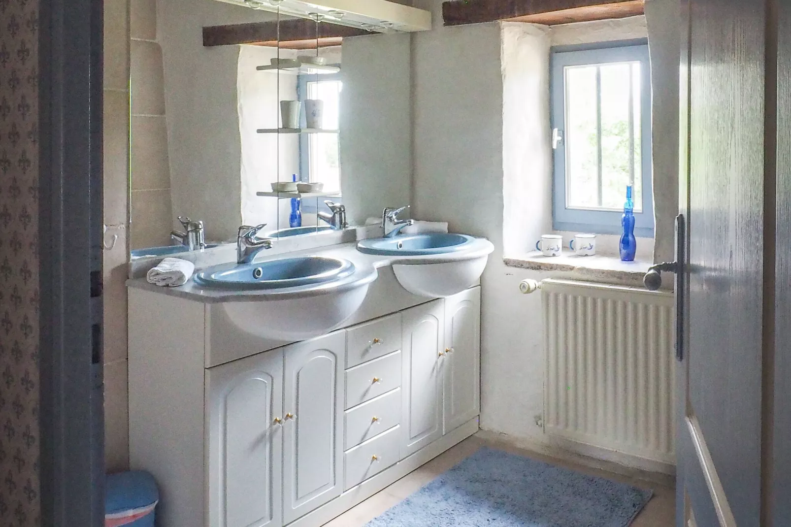 La Tour-Bathroom