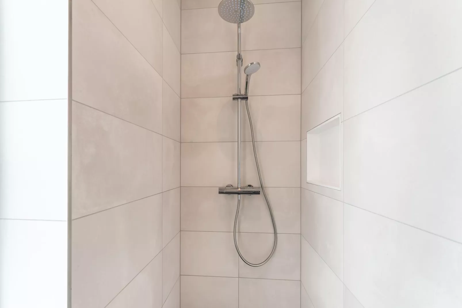 Aurora 584-Bathroom