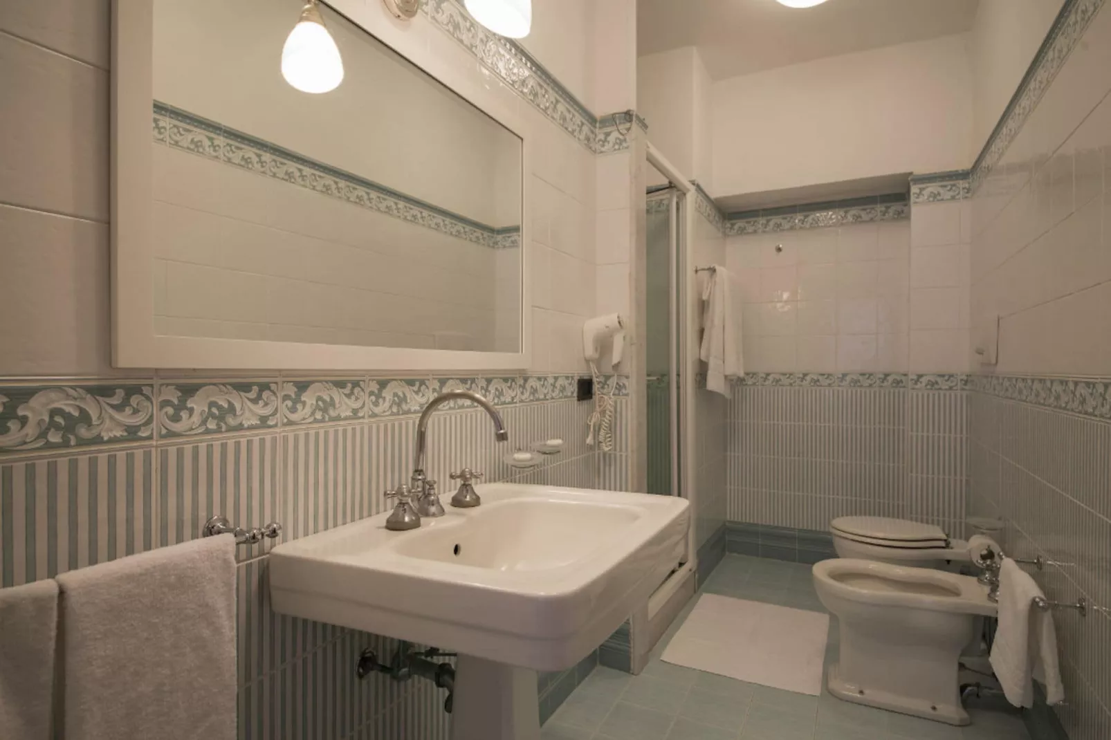 Frantoio-Bathroom