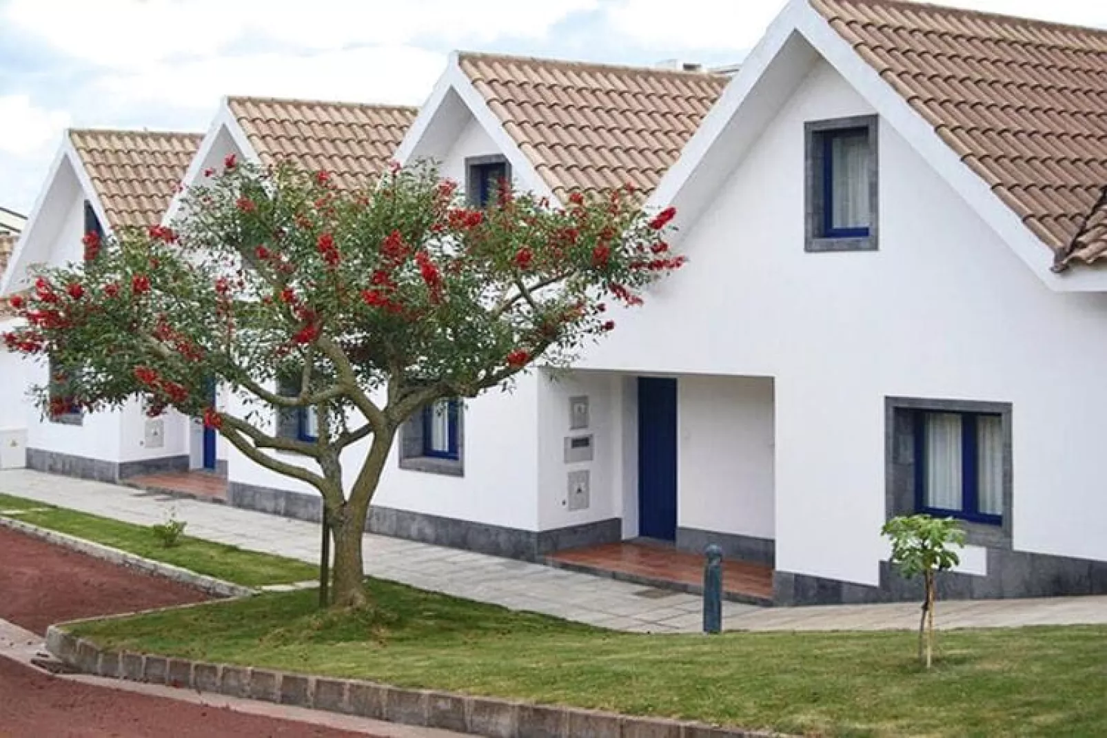 Holiday village Nossa Senhora da Estrela - Lagoa / Vila T2-Außenbereich Sommer