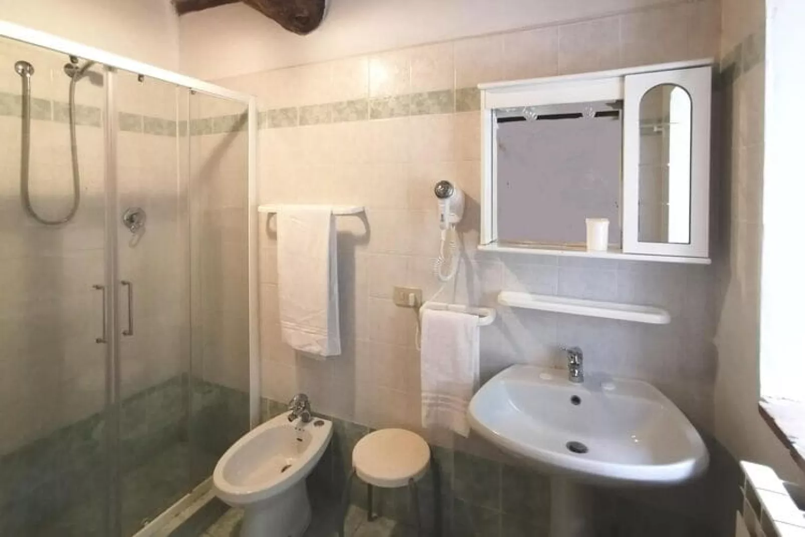 Residence Il Pero di Cetinale Sovicille Typ C 105 qm-Bathroom