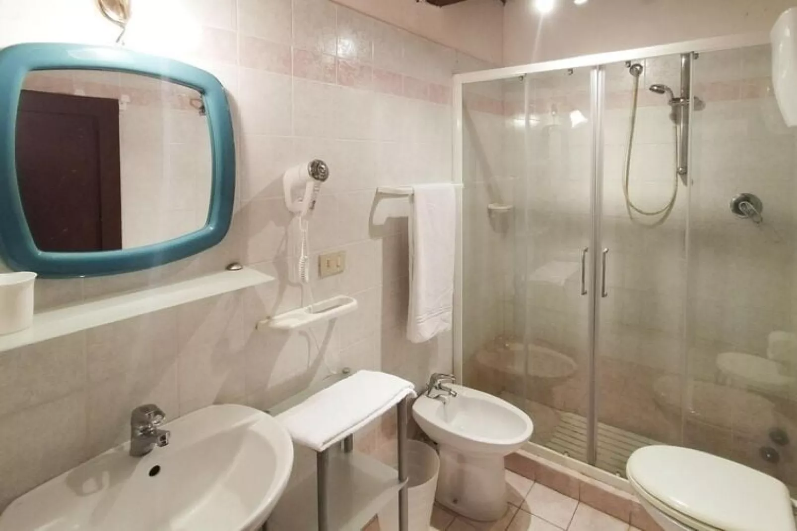 Residence Il Pero di Cetinale Sovicille Typ C 105 qm-Bathroom