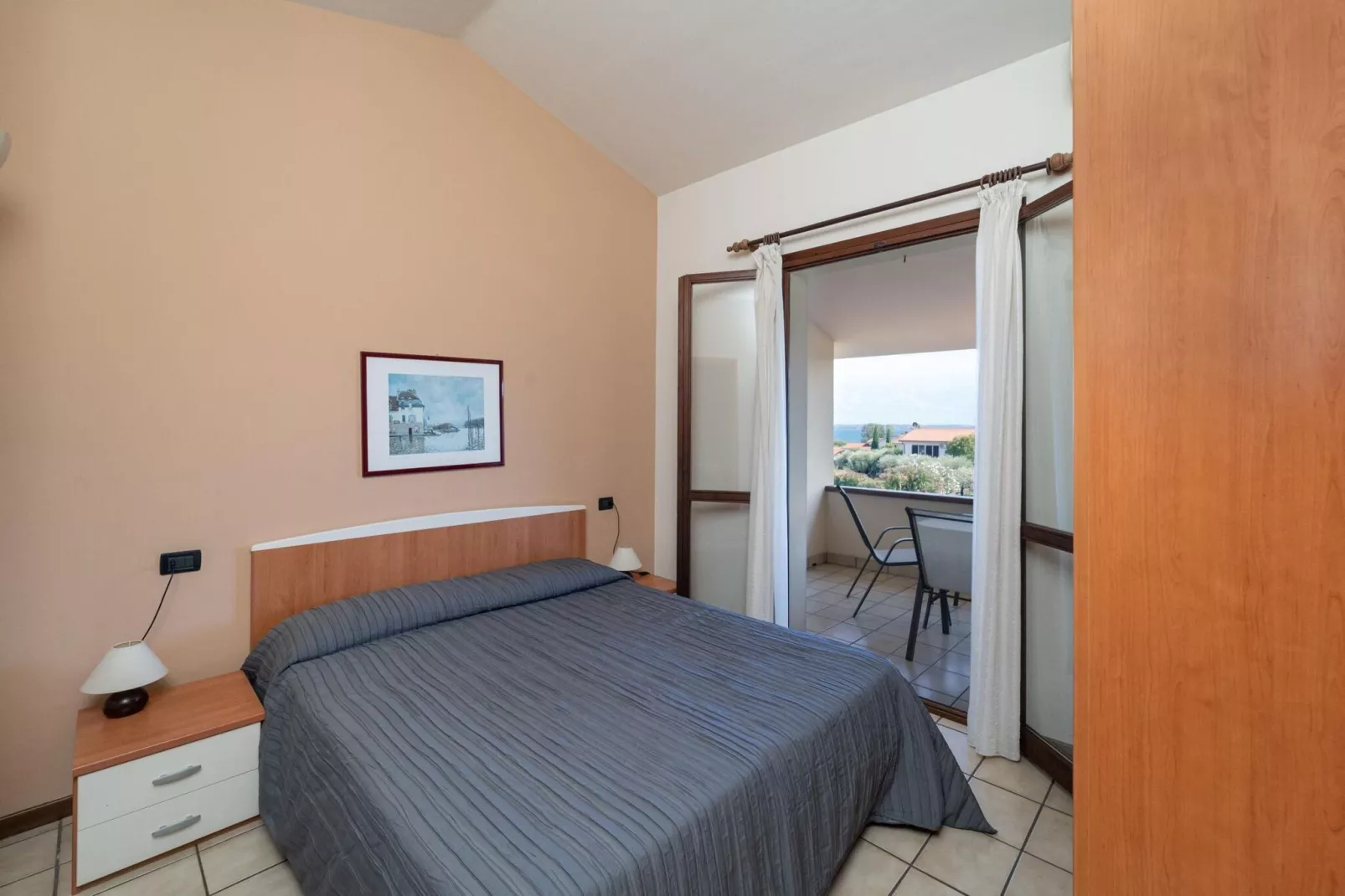 Residence Primera Moniga del Garda 2-Raum/D2 Halbsouterrain-2-Raum/D2 Halbsouterrain-Bedroom
