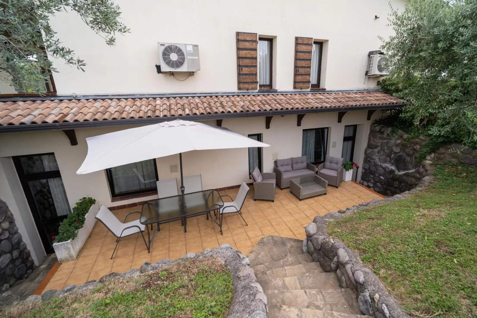 Residence Primera Moniga del Garda 2-Raum/D2 Halbsouterrain-2-Raum/D2 Halbsouterrain-Gardens summer