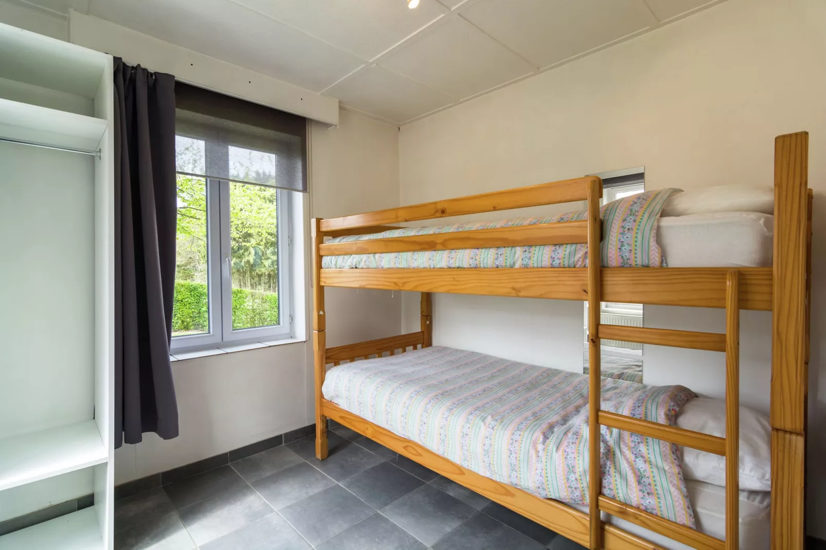 Chalet de la Vallée-Bedroom