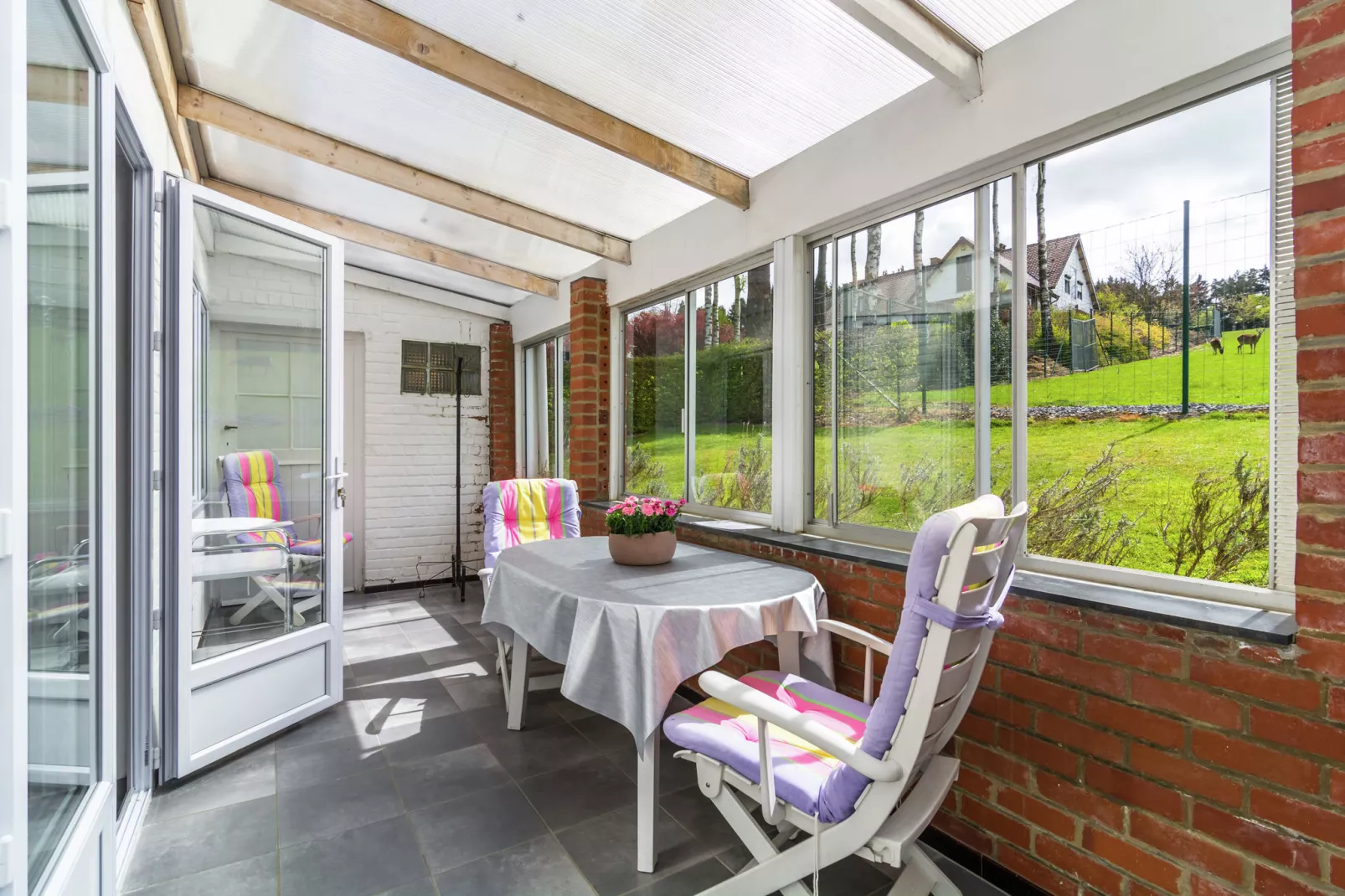 Chalet de la Vallée-Terrace balcony