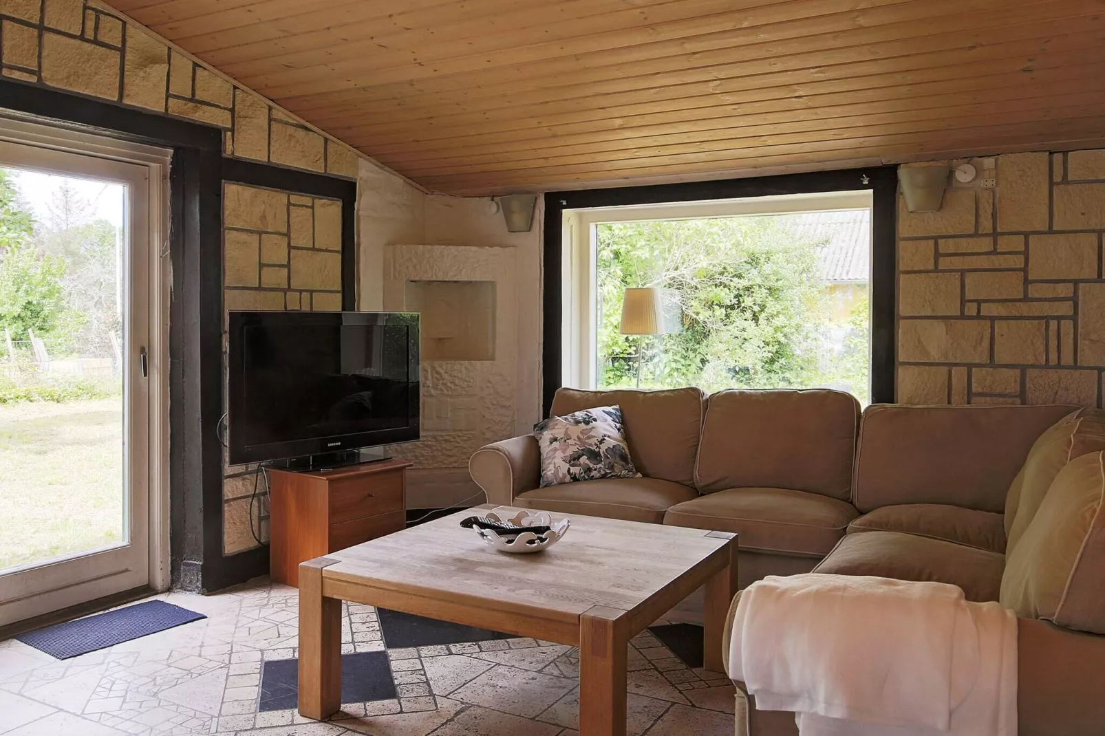 Charming Harbor Cottage-By Traum-Indoor