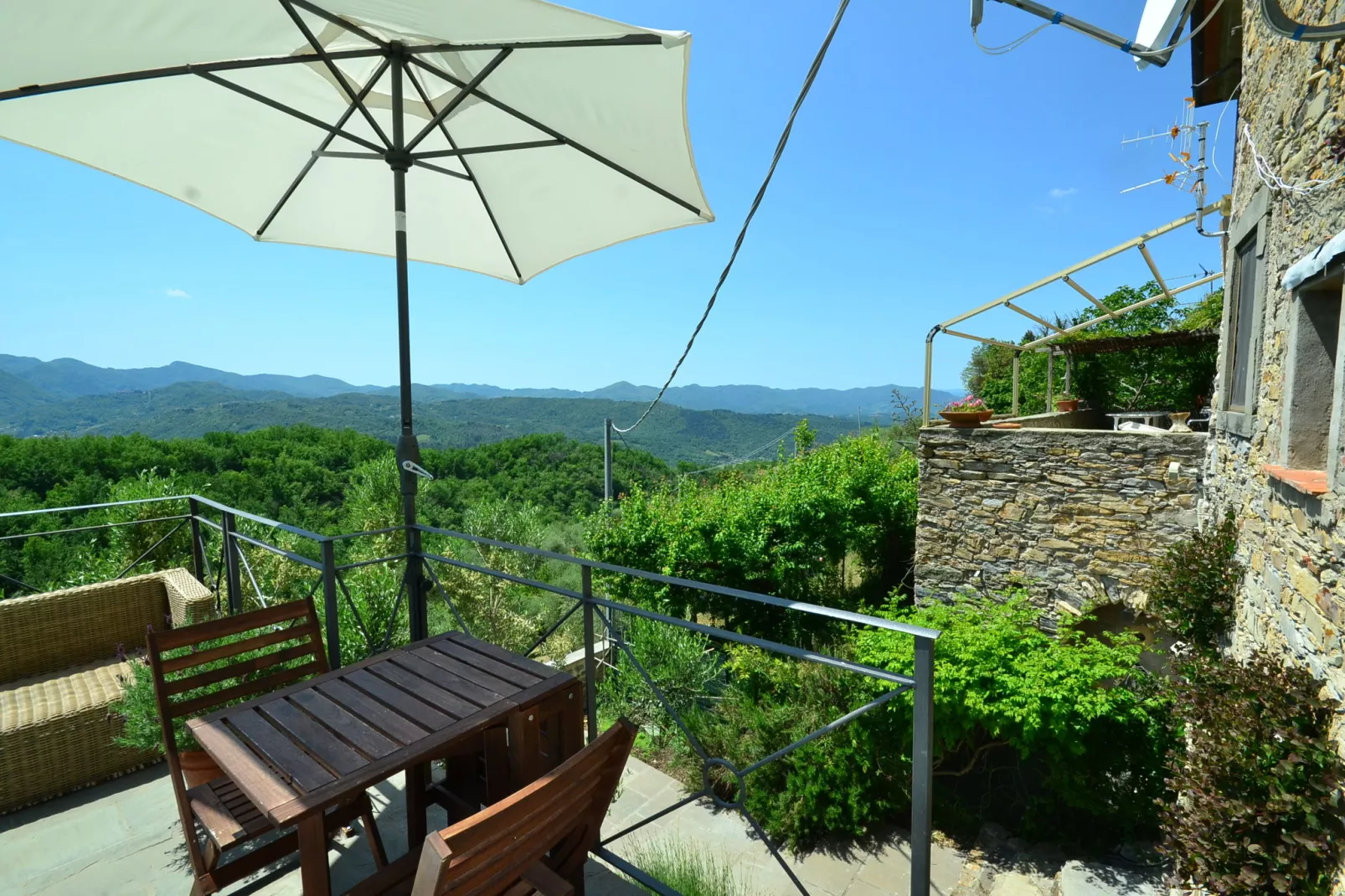 Casa Mazzola-Vue d'été