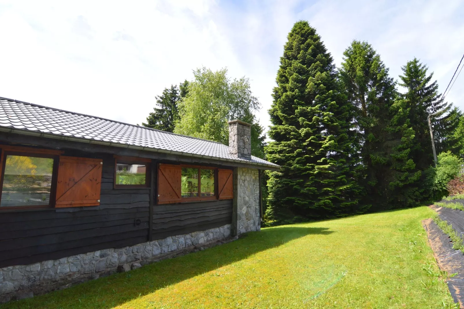 Chantemerle-Exterior summer