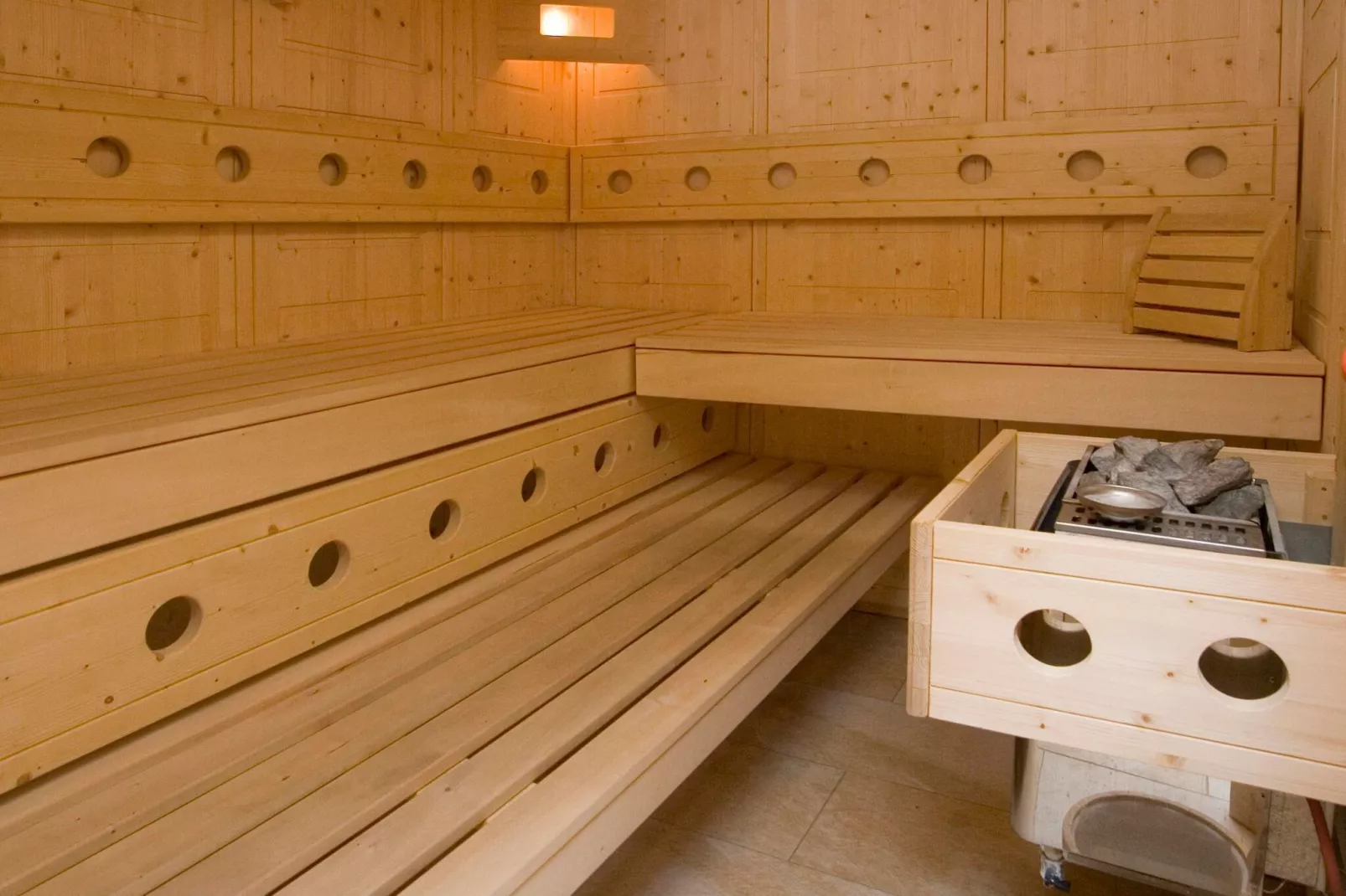 Alpendorf Dachstein West 1-Park facilities