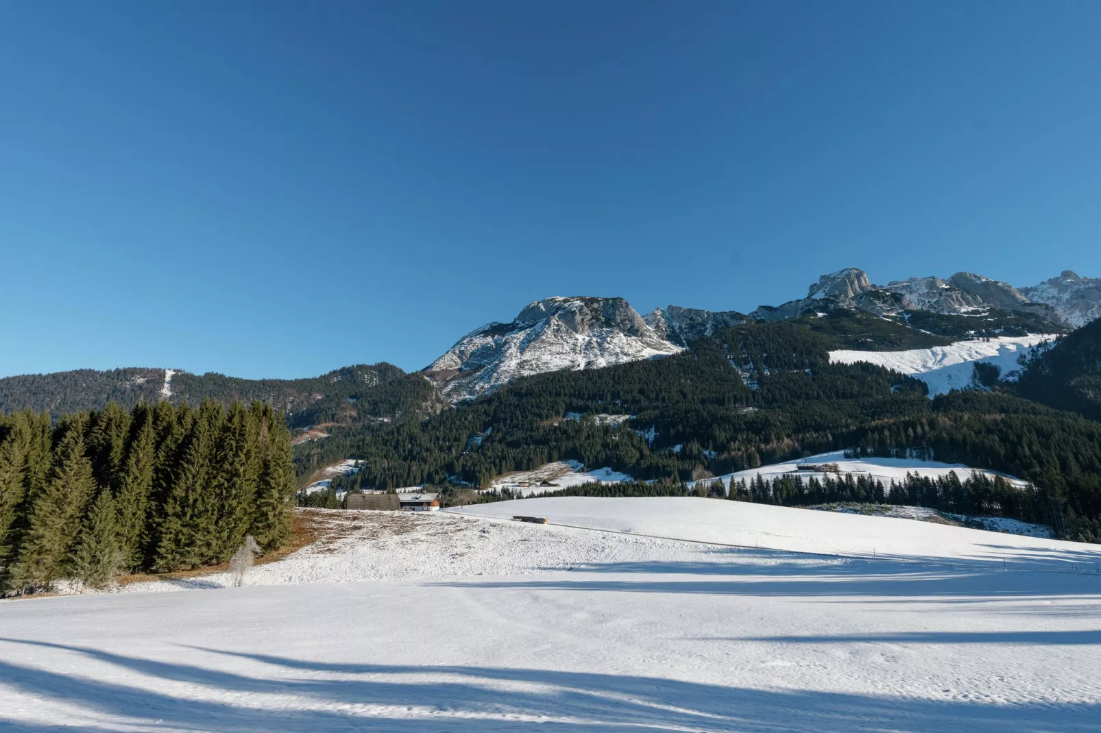 Alpendorf Dachstein West 2-Area winter 1km