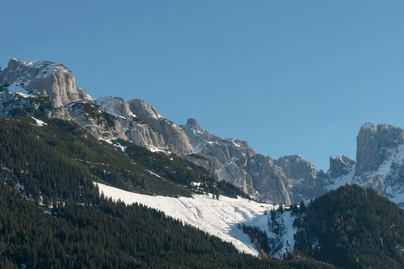 Alpendorf Dachstein West 2-Area winter 1km