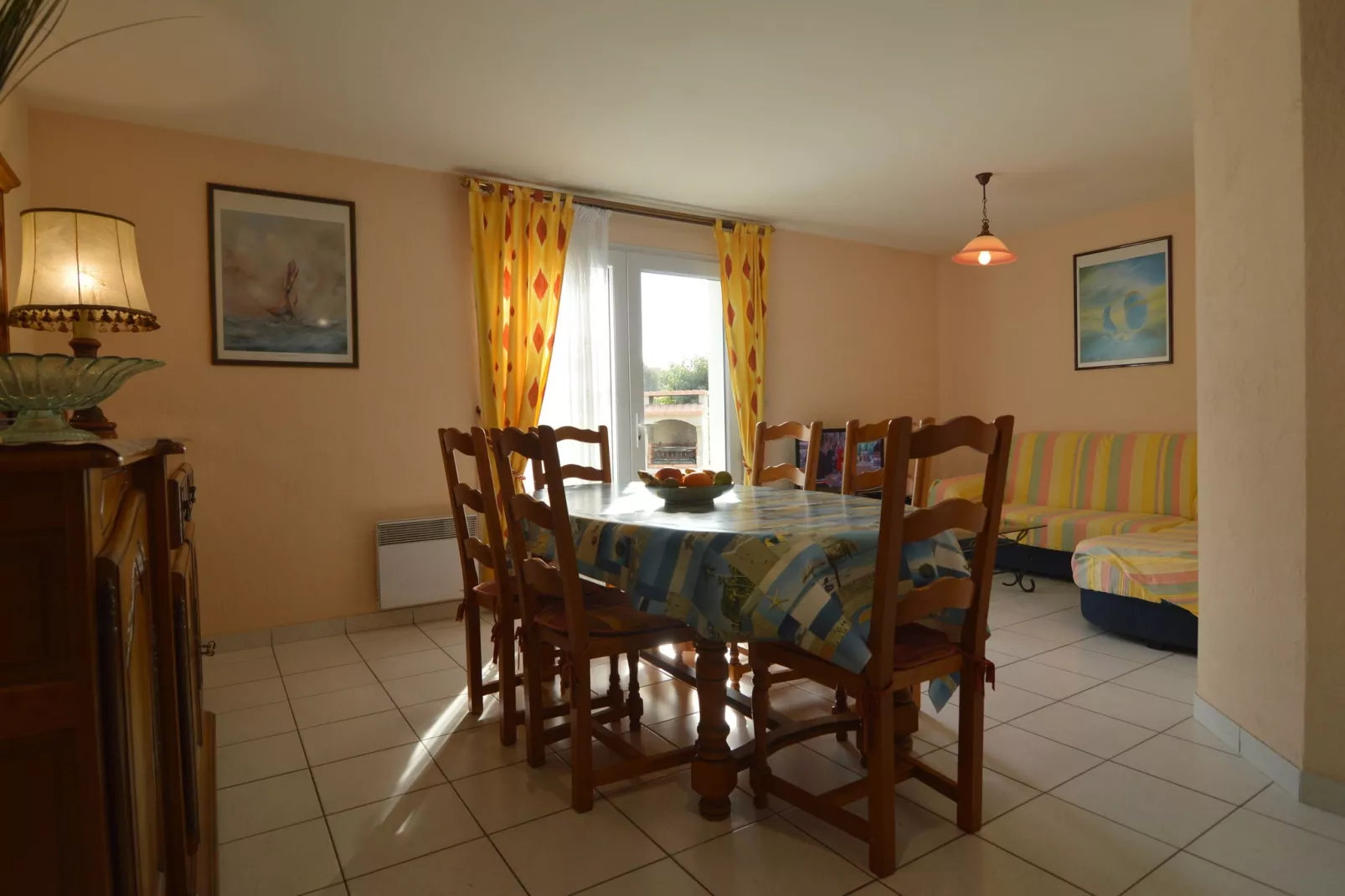 TALMONT-ST HILAIRE-Esszimmer