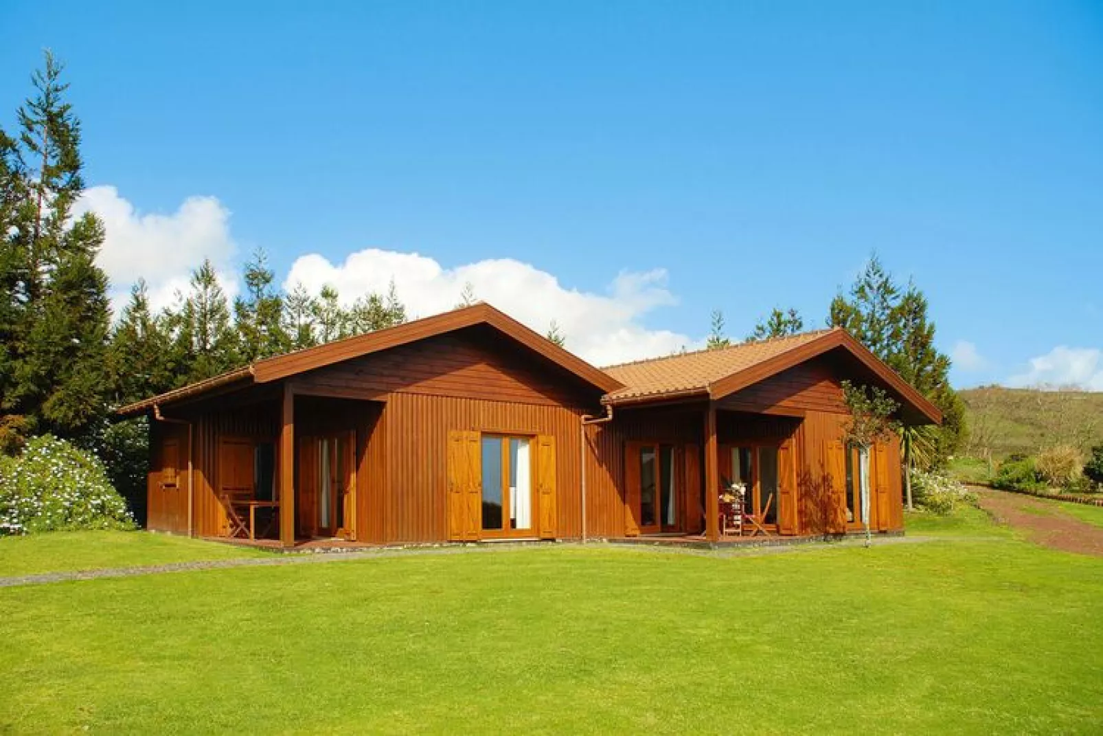 Holiday homes Quinta dos Curubás Vila Franca do Campo // Bungalow T1-Exterior summer