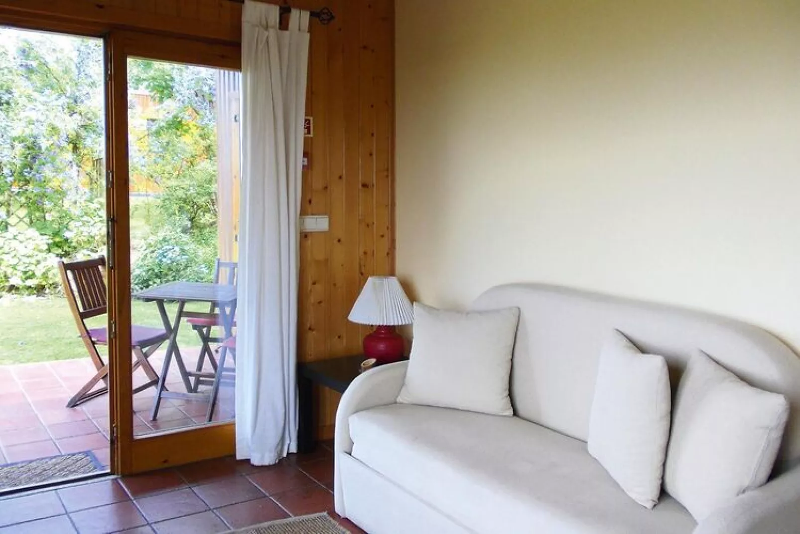 Holiday homes Quinta dos Curubás Vila Franca do Campo // Bungalow T1-Living room