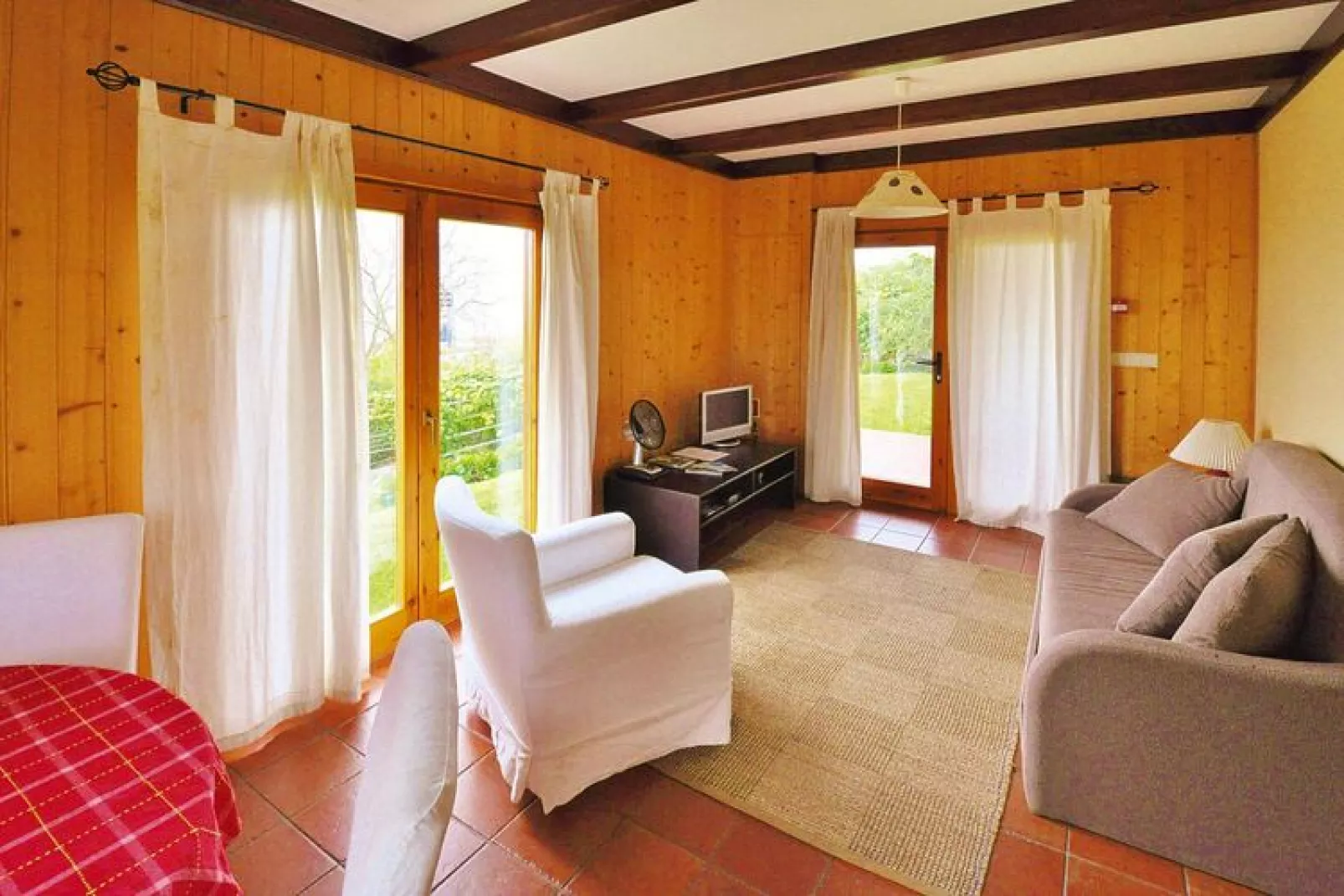 Holiday homes Quinta dos Curubás Vila Franca do Campo // Bungalow T1-Living room