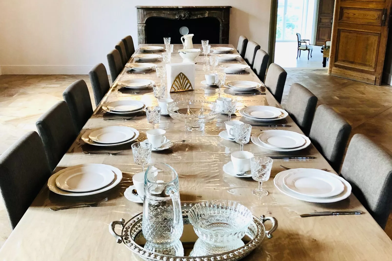 La Demeure du Baron-Dining room