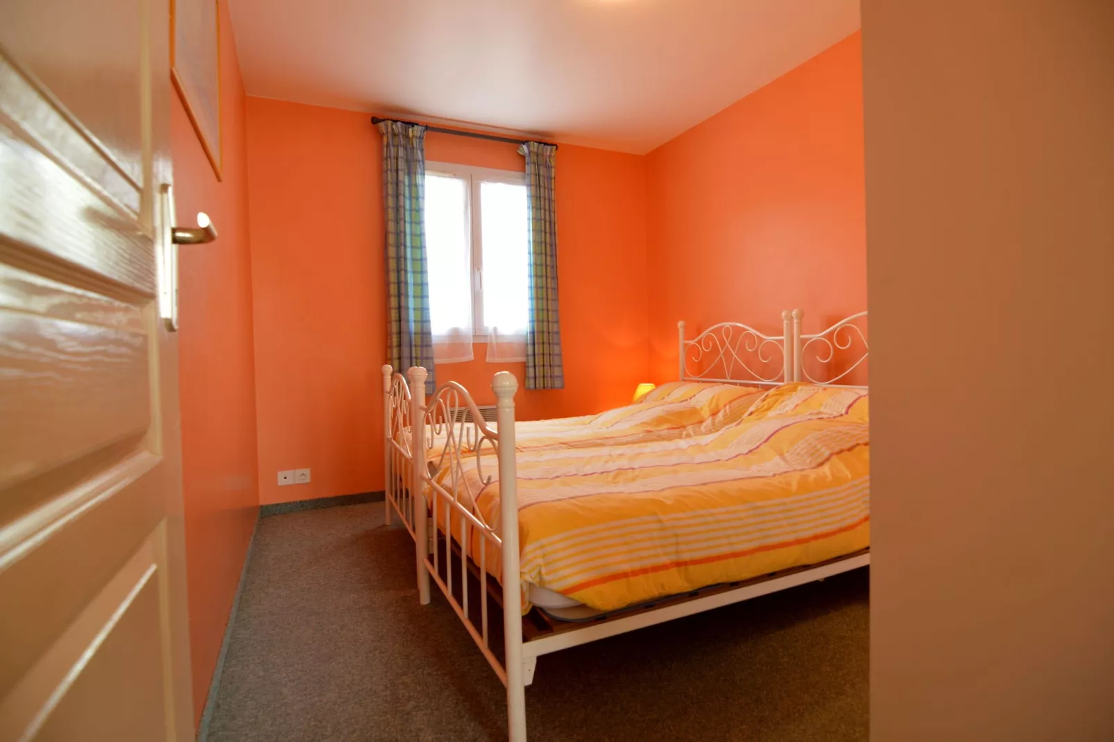 TALMONT-ST HILAIRE-Schlafzimmer
