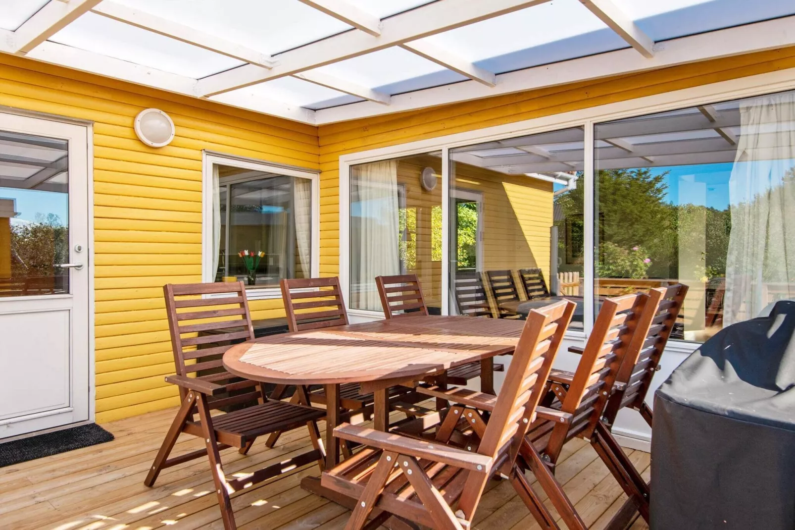 6 person holiday home in Ebeltoft