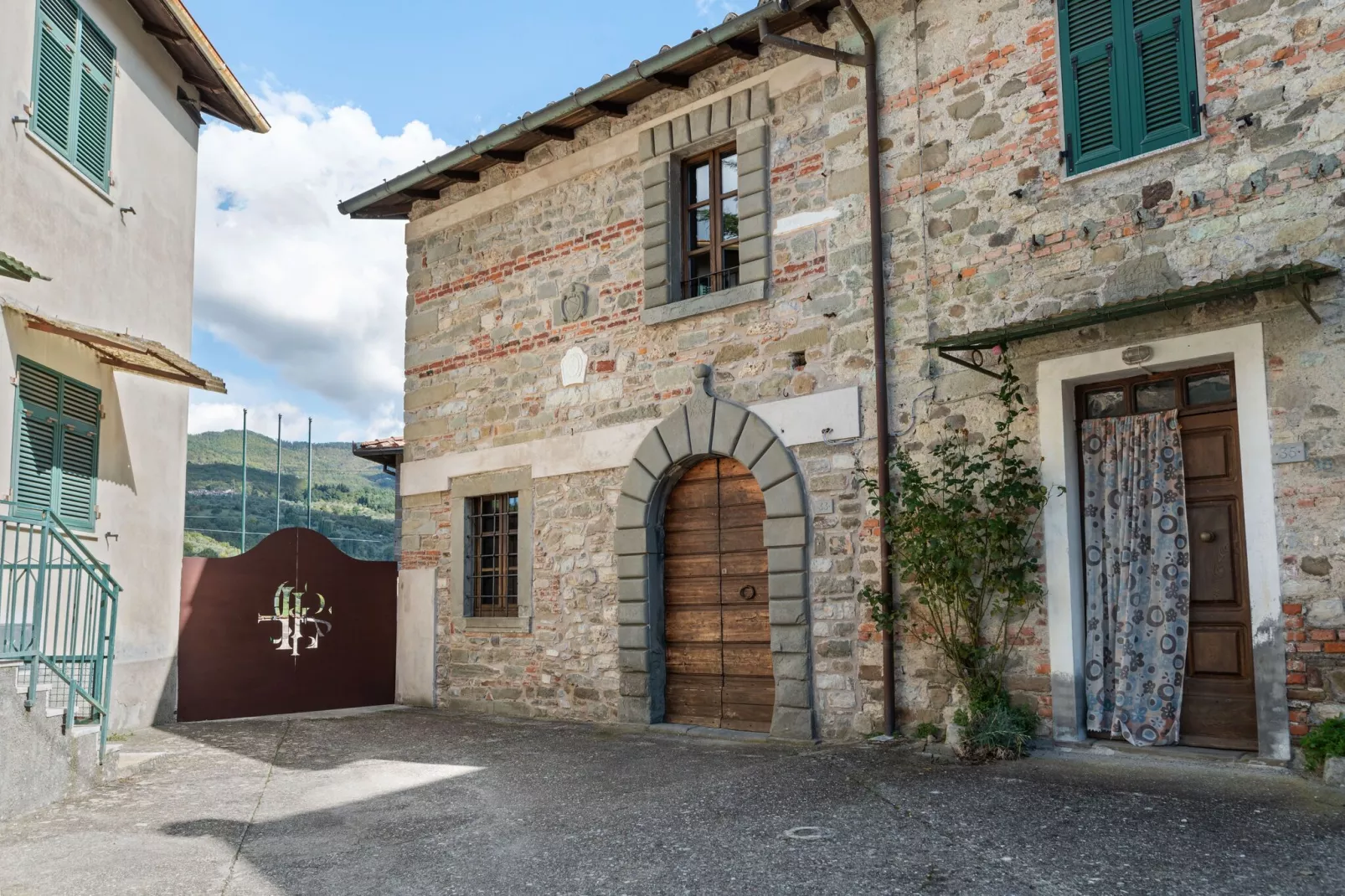 Castello di Argigliano 1-Exterior summer