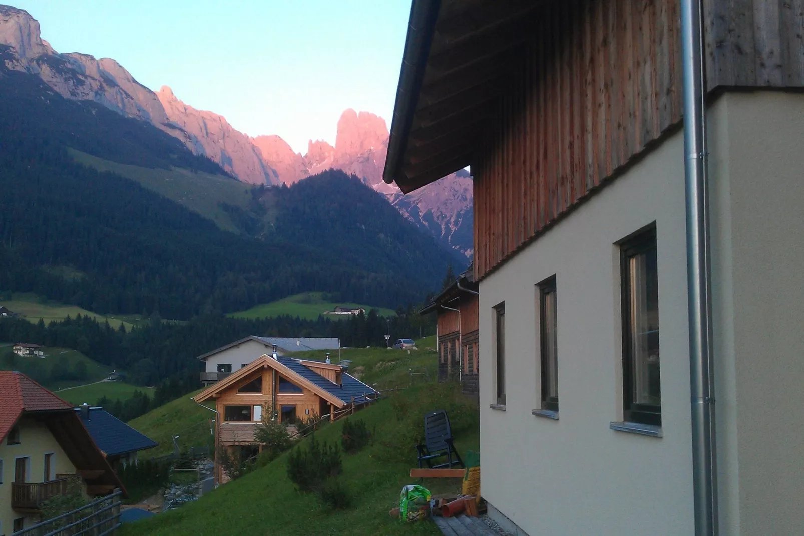 Alpendorf Dachstein West 3-View summer