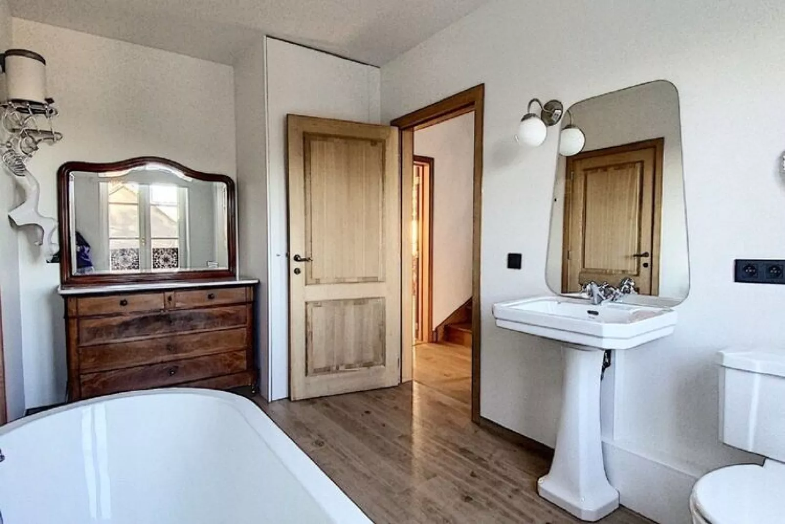La Demeure du Baron-Bathroom