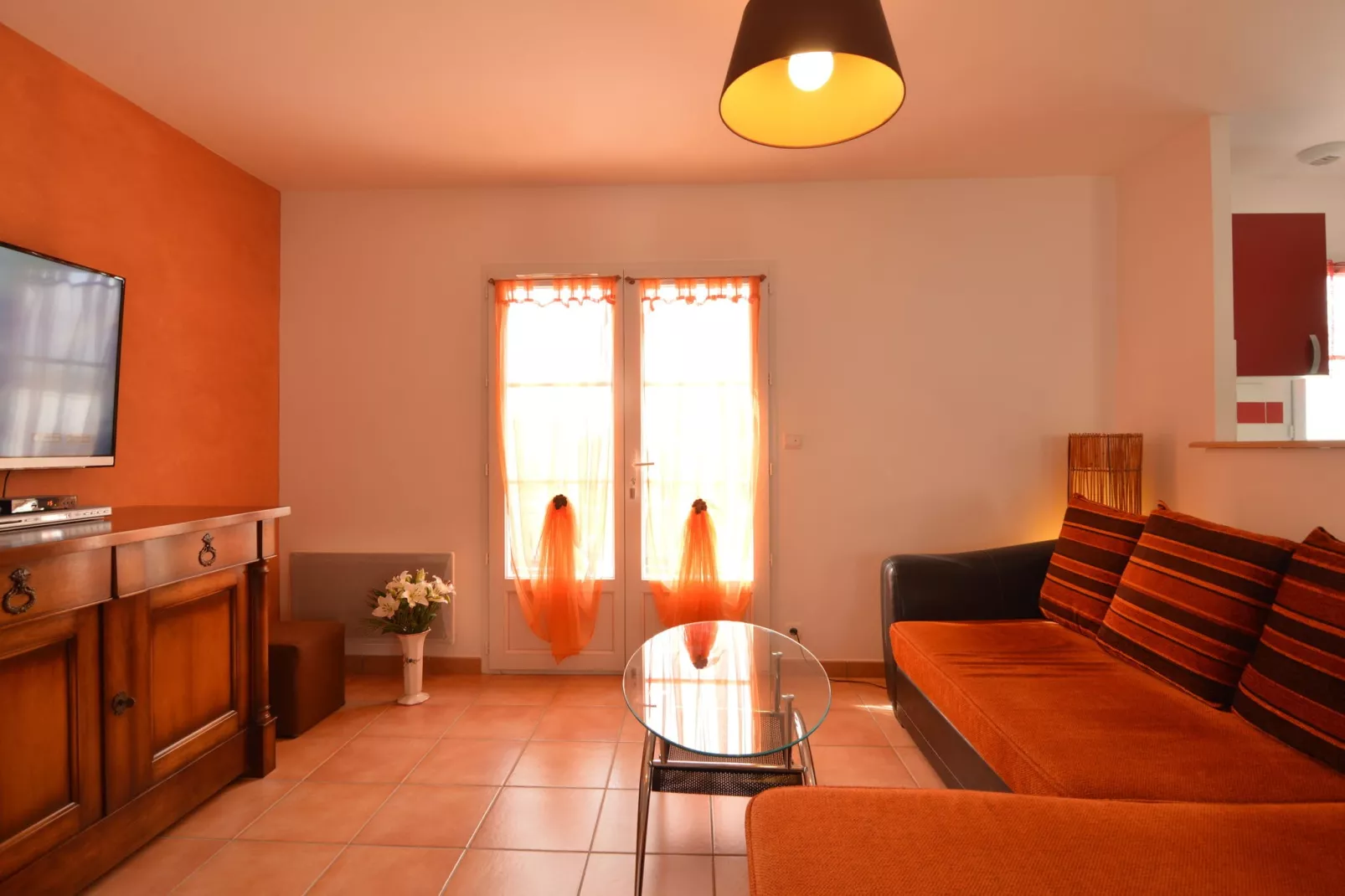 Maison vacances chaleureuse proche de la plage-Living room