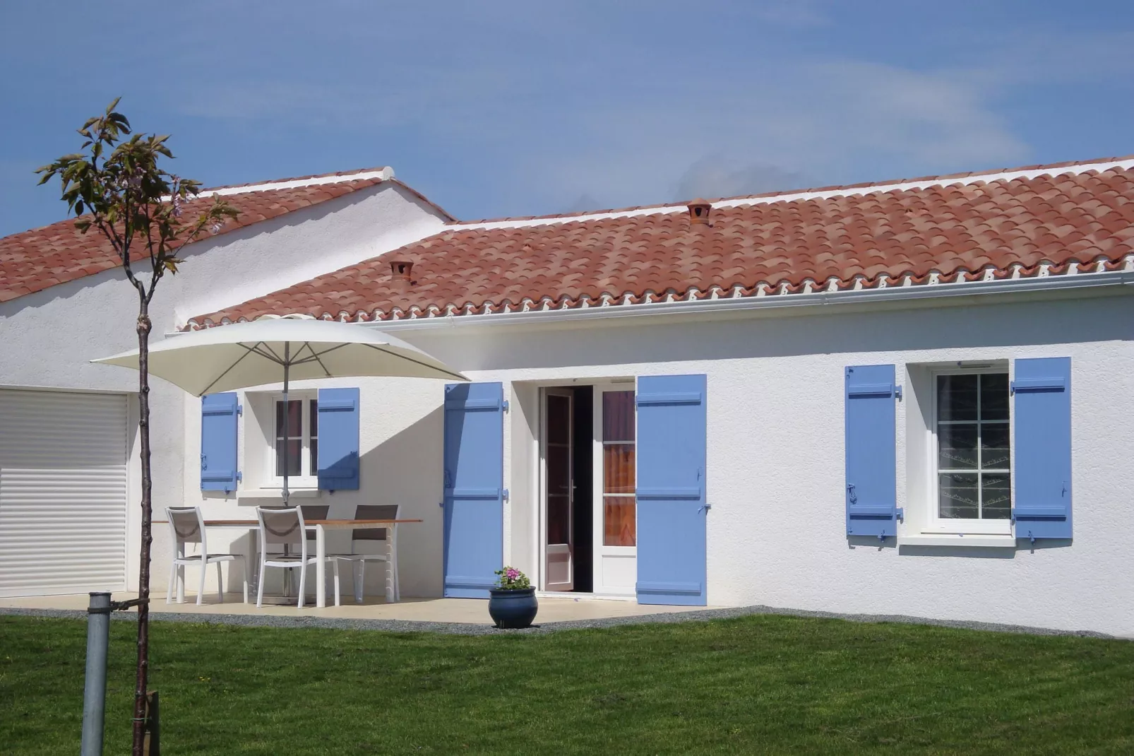 Maison vacances chaleureuse proche de la plage-Exterior summer