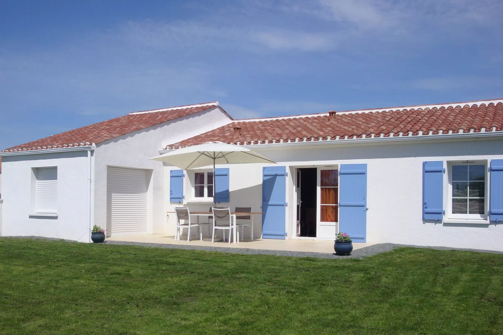 Maison vacances chaleureuse proche de la plage-Gardens summer