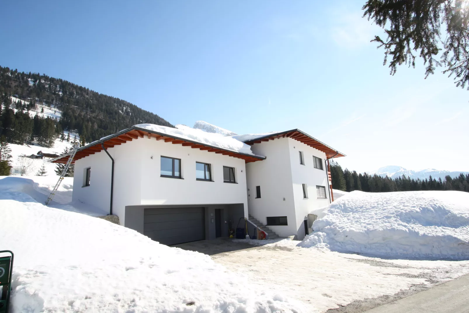 Annas Bergapartment-Außenbereich Winter