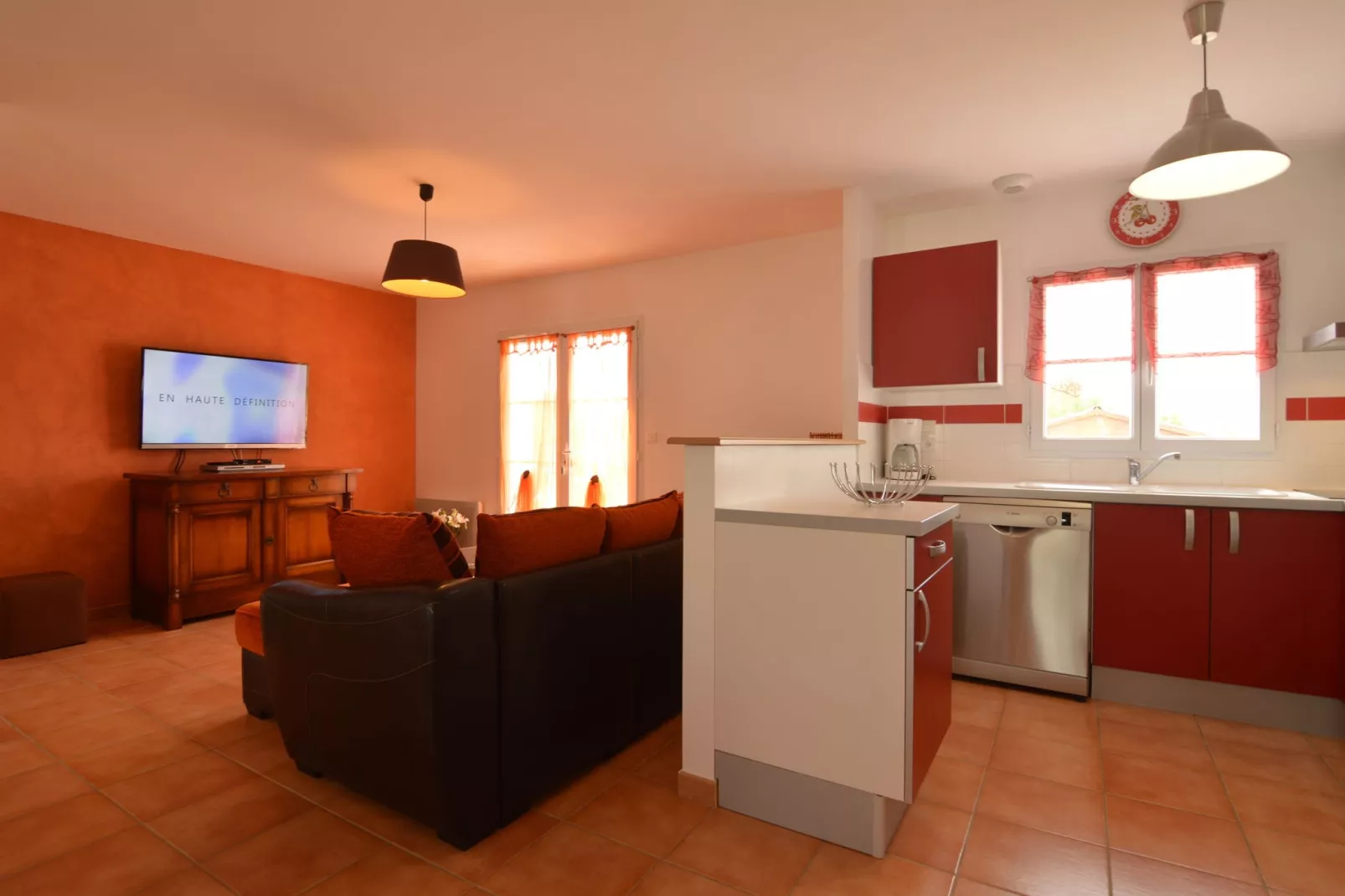 Maison vacances chaleureuse proche de la plage-Living room