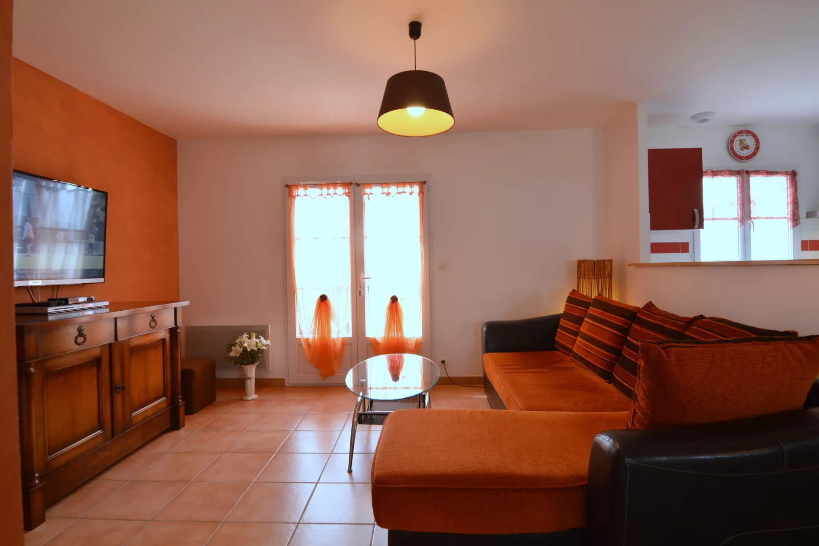 Maison vacances chaleureuse proche de la plage-Living room