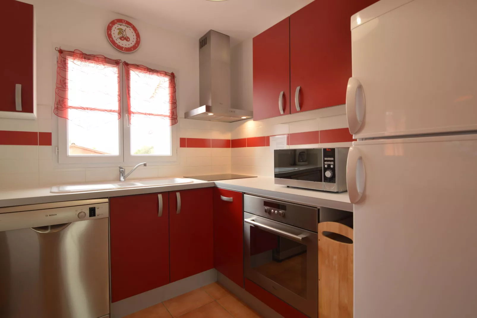 Maison vacances chaleureuse proche de la plage-Kitchen