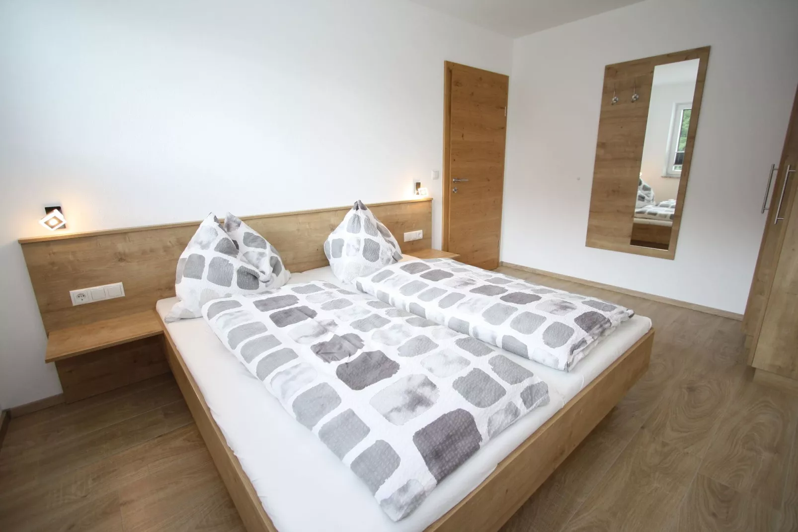 Annas Bergapartment-Schlafzimmer