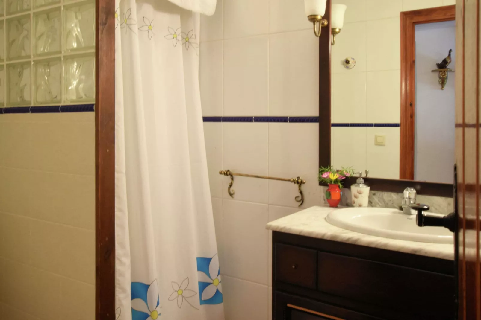 Carmela-Bathroom