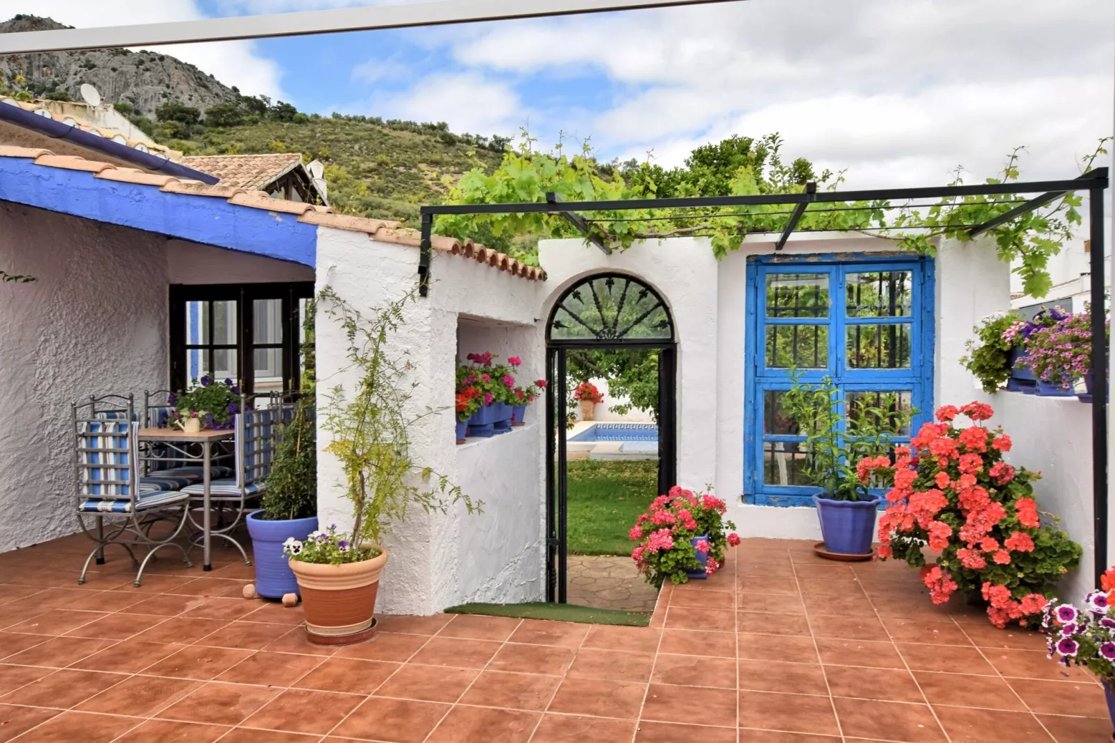 Carmela-Terrace balcony