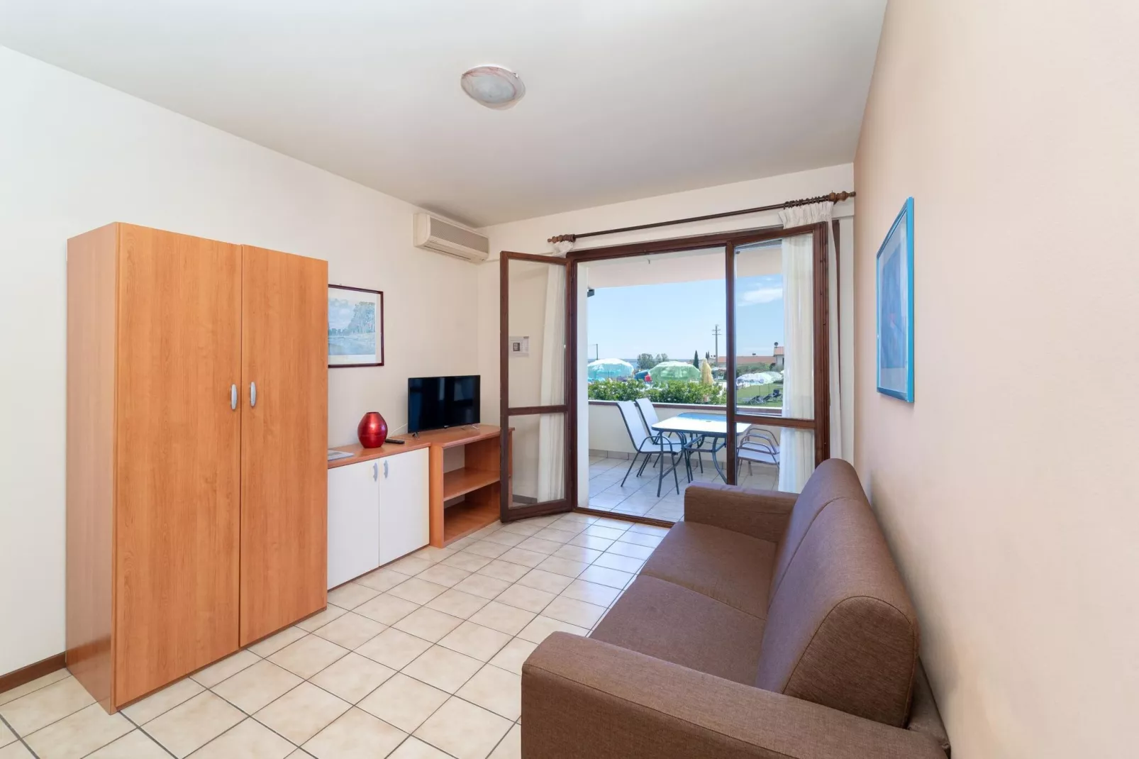 Residence Primera Moniga del Garda 3-Raum/D3 Halbsouterrain-3-Raum/D3 Halbsouterrain-Living room