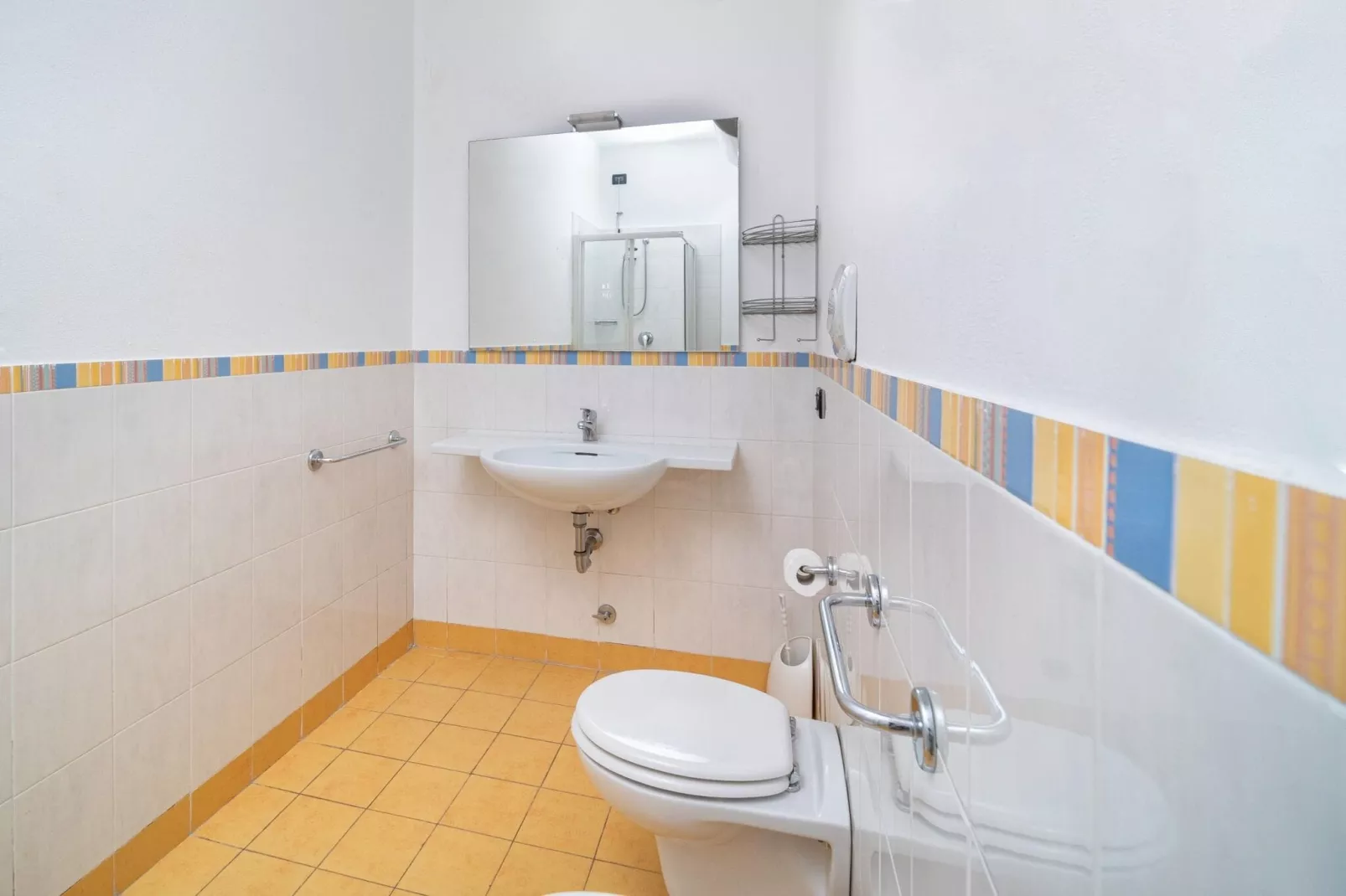 Residence Primera Moniga del Garda 3-Raum/D3 Halbsouterrain-3-Raum/D3 Halbsouterrain-Bathroom