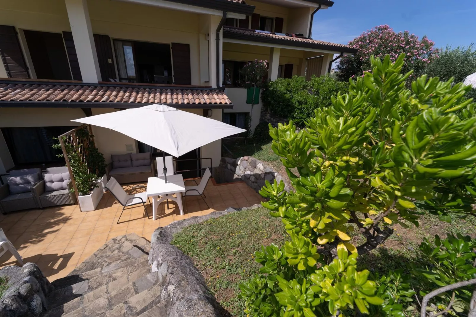 Residence Primera Moniga del Garda 3-Raum/D3 Halbsouterrain-3-Raum/D3 Halbsouterrain-Gardens summer