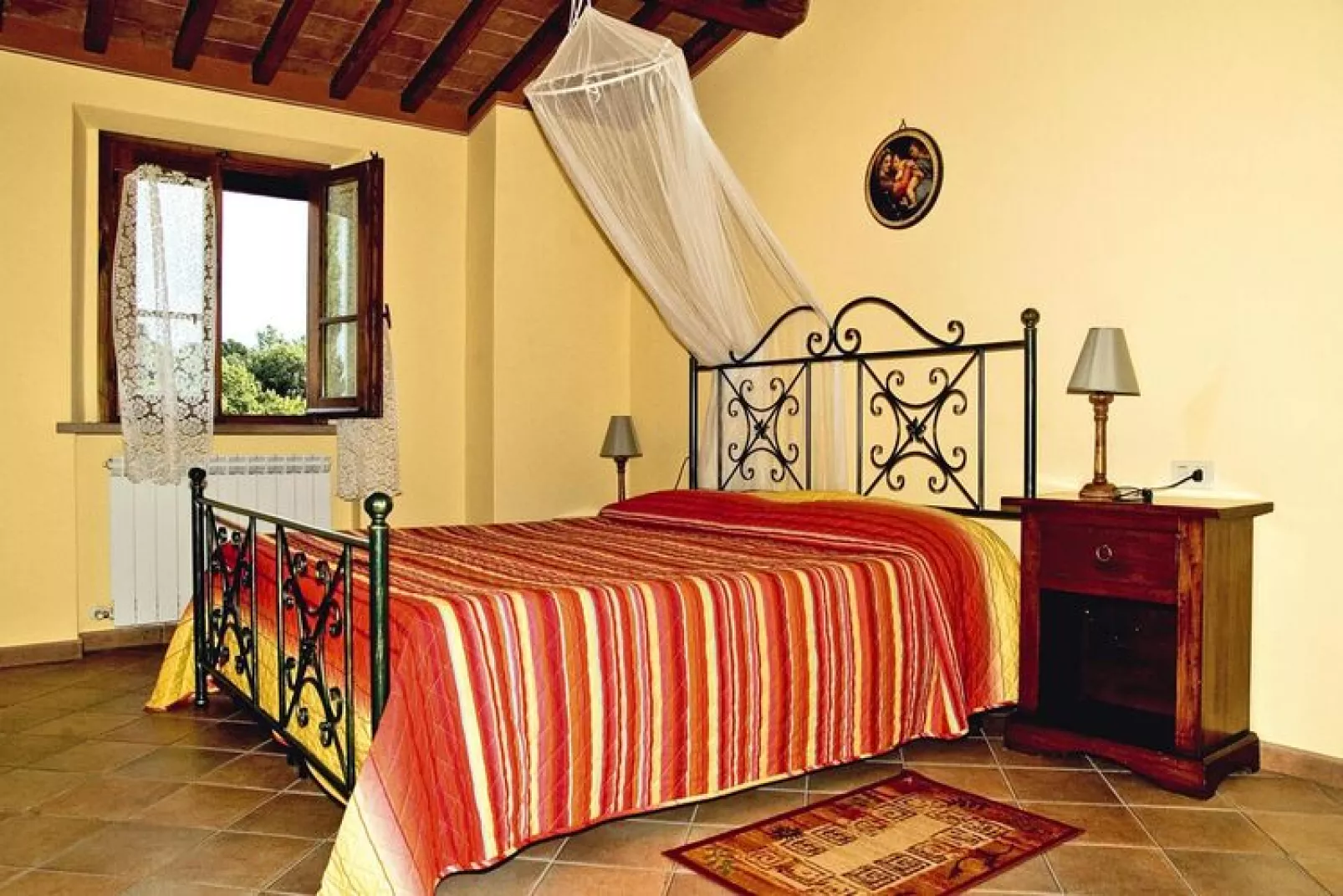 Agri-tourism La Scopa, Montaione-Rondine, Cardellino, Allodola-Bedroom