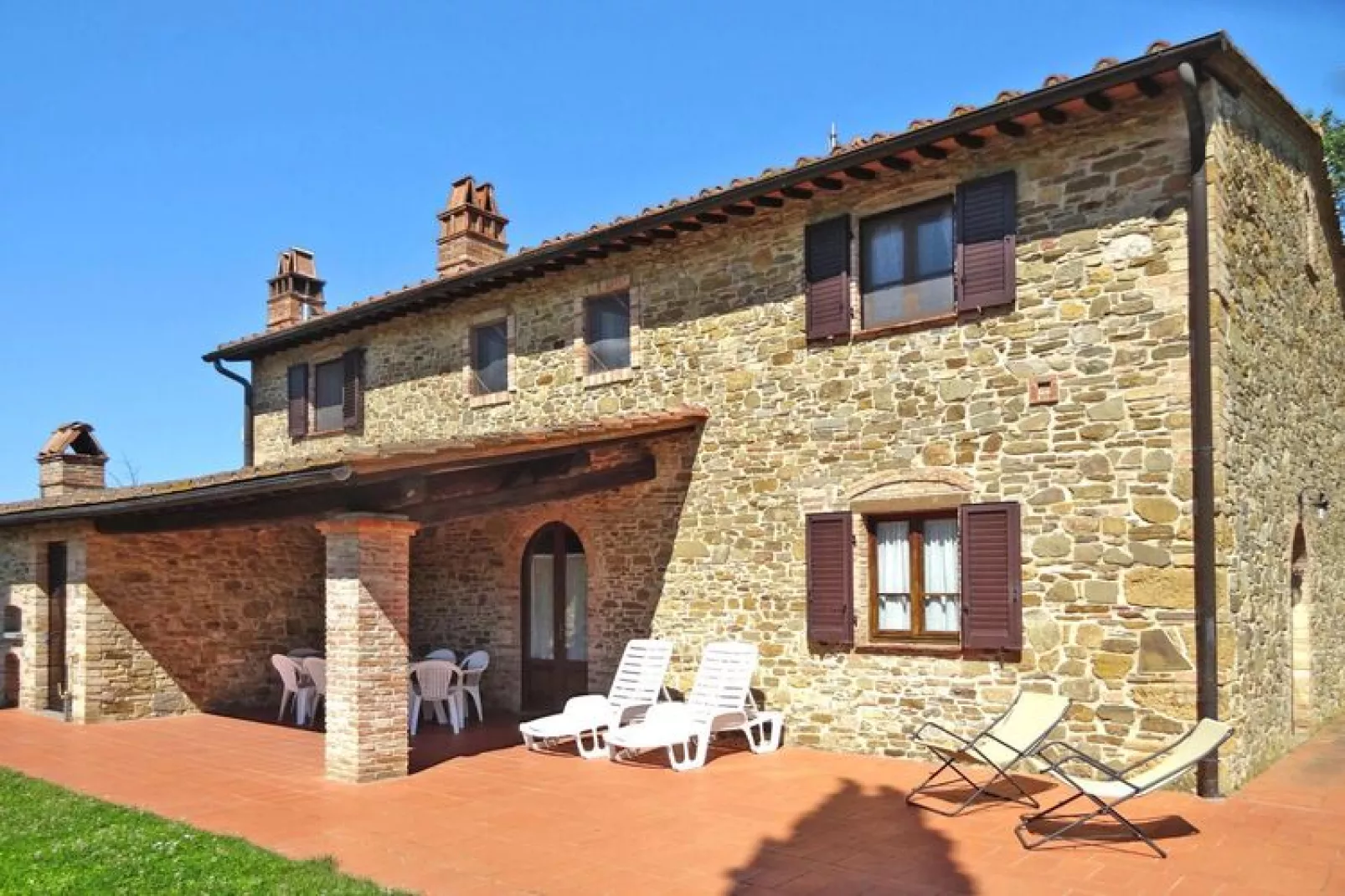 Agri-tourism La Scopa, Montaione-Rondine, Cardellino, Allodola-Exterior summer