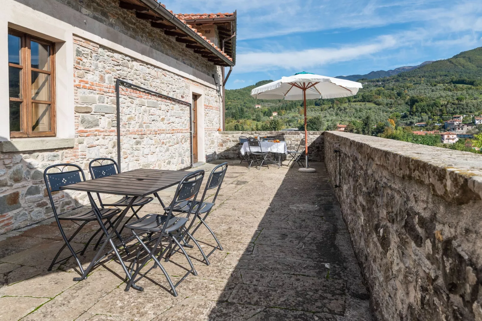 Castello di Argigliano 4-Terrace balcony