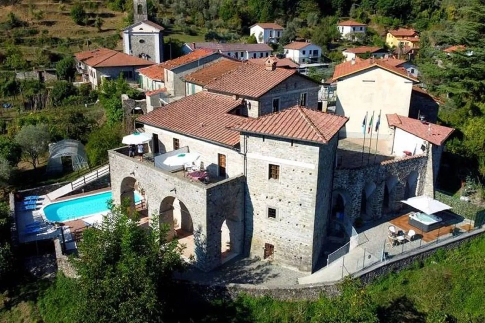 Castello di Argigliano 4-Exterior summer