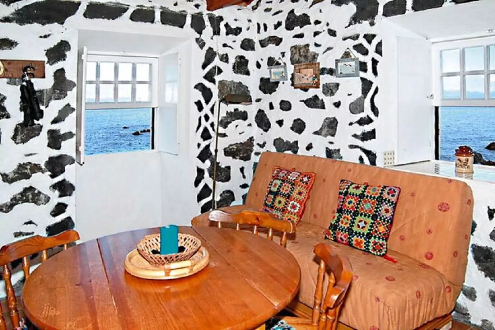 Ferienhäuser Adegas do Pico in Prainha / Adega T1 35-40m2-Living room