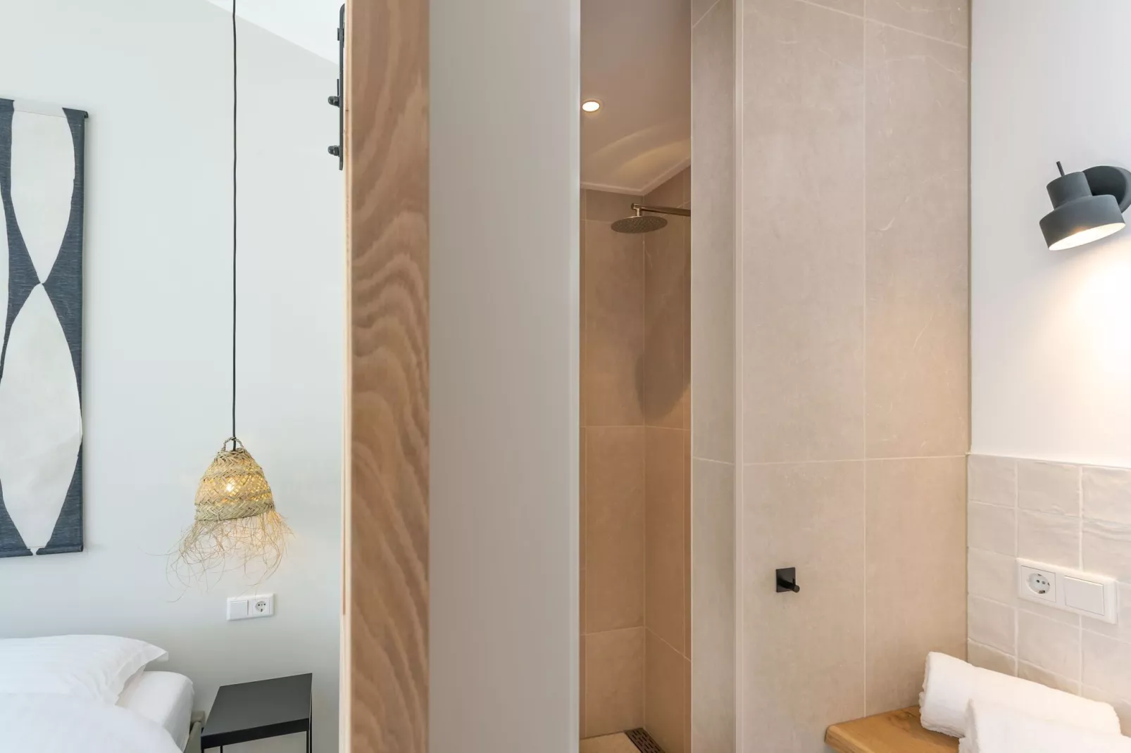 Slow living Suite 1 Oostkapelle-Bathroom