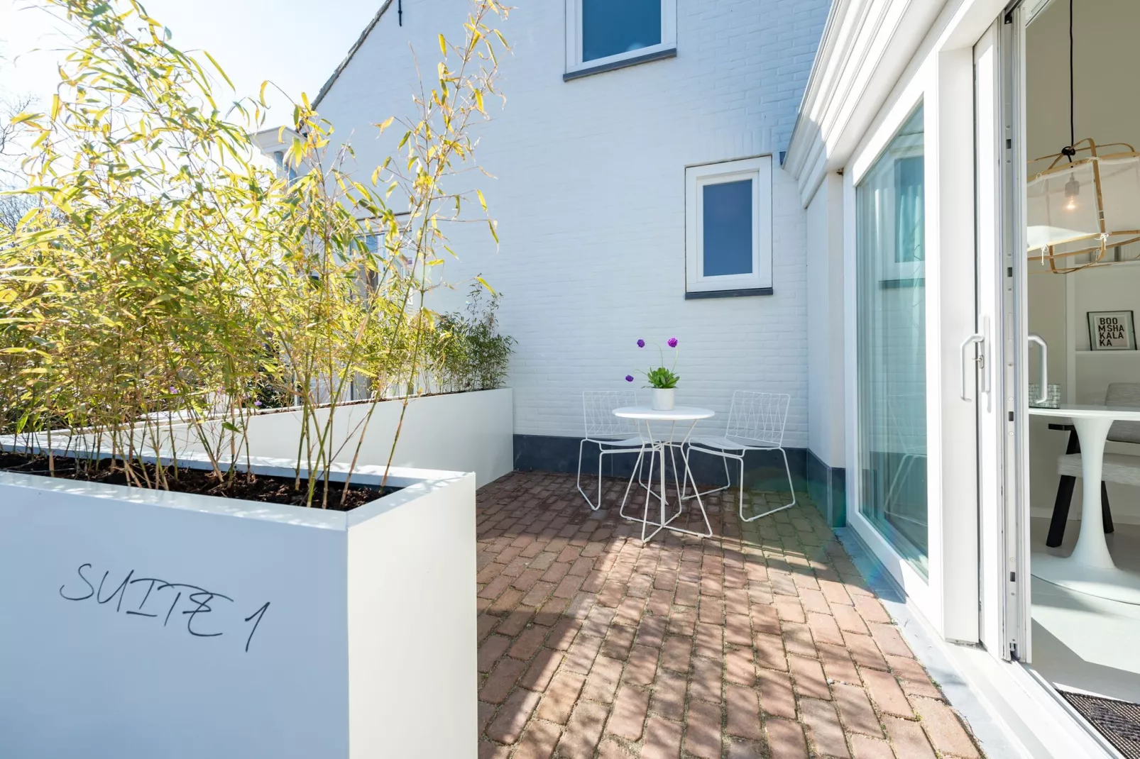 Slow living Suite 1 Oostkapelle-Gardens summer