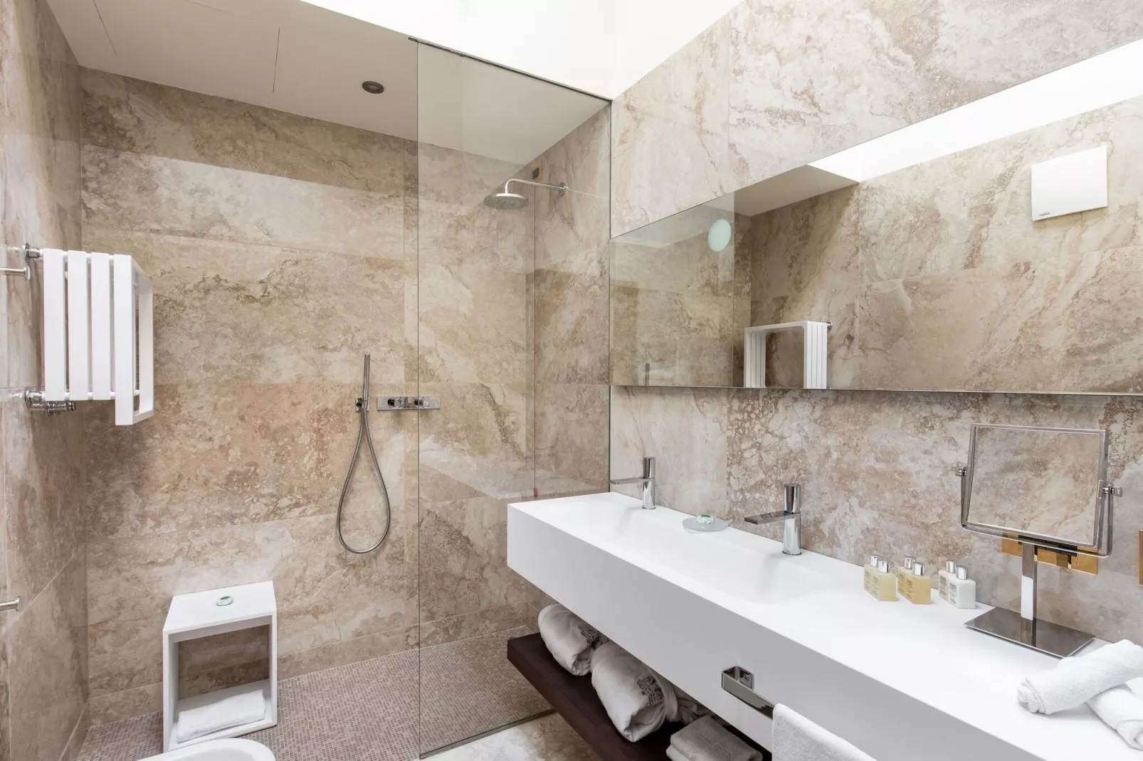 Rio Rosso-Bathroom