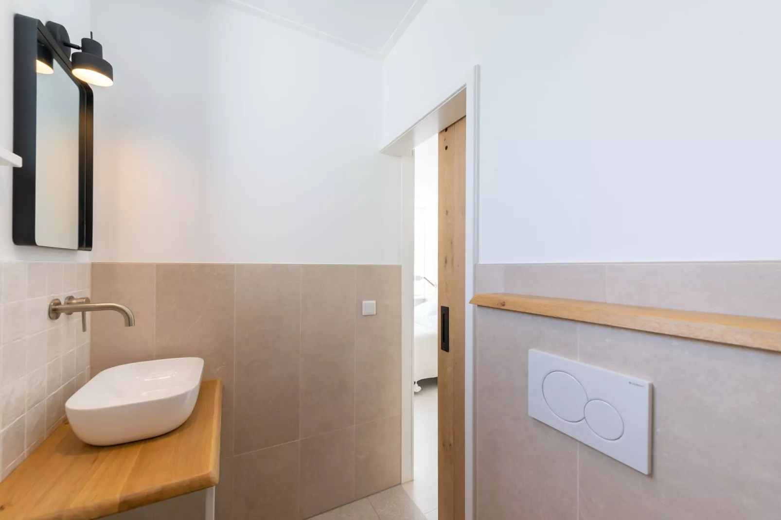 Slow living Suite 2 Oostkapelle-Badezimmer