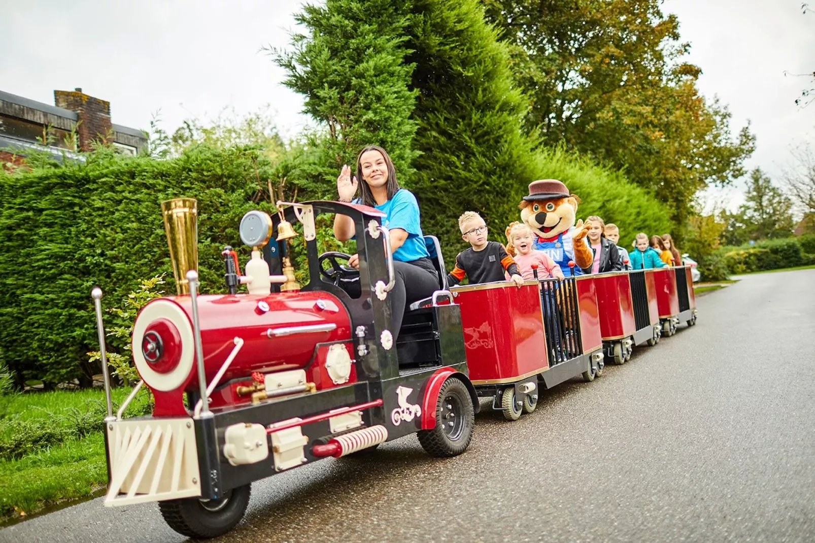 Vakantiepark Hof van Zeeland  7-Parkeinrichtungen