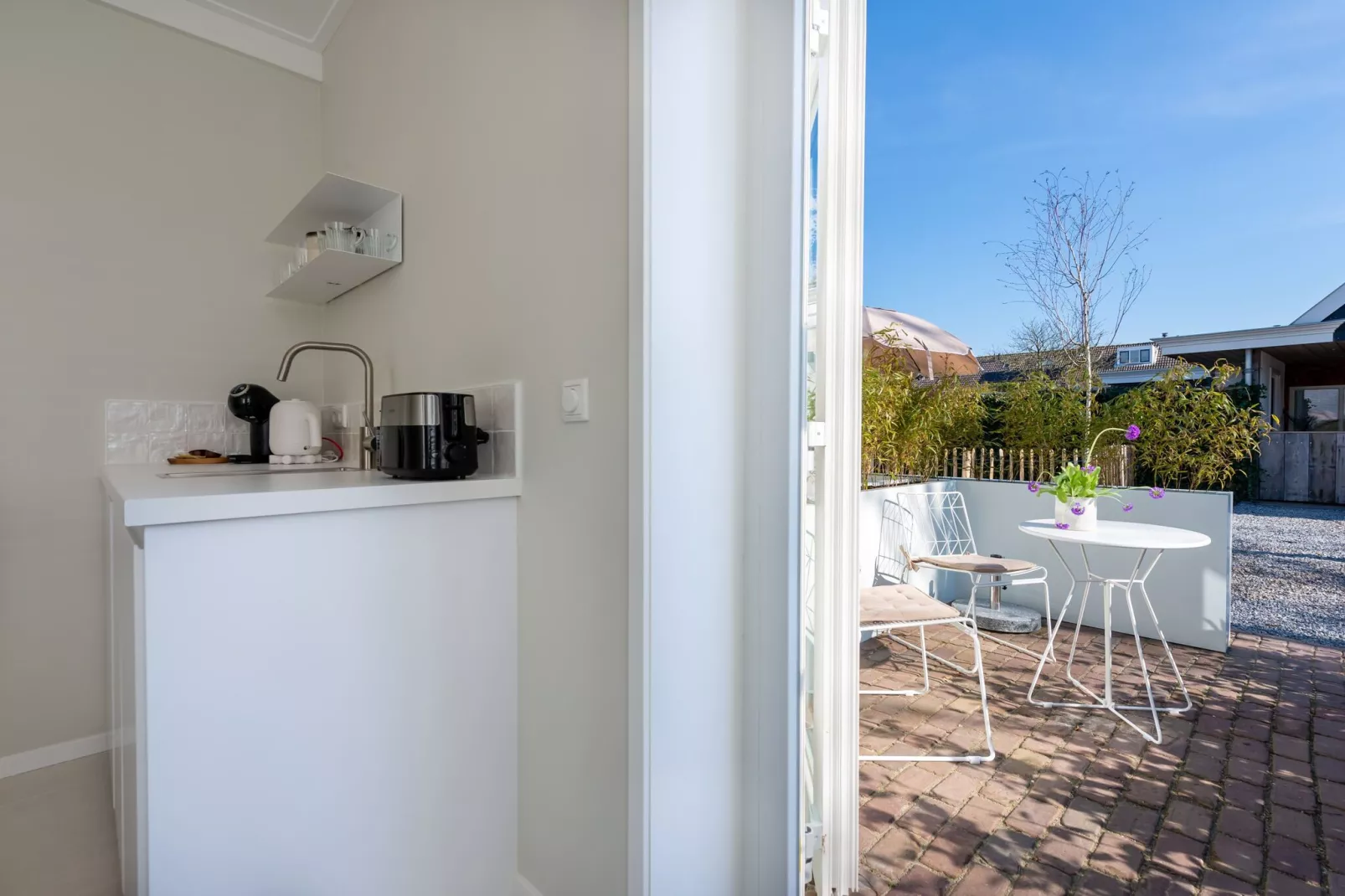 Slow living Suite 2 Oostkapelle-Terrassenbalkon